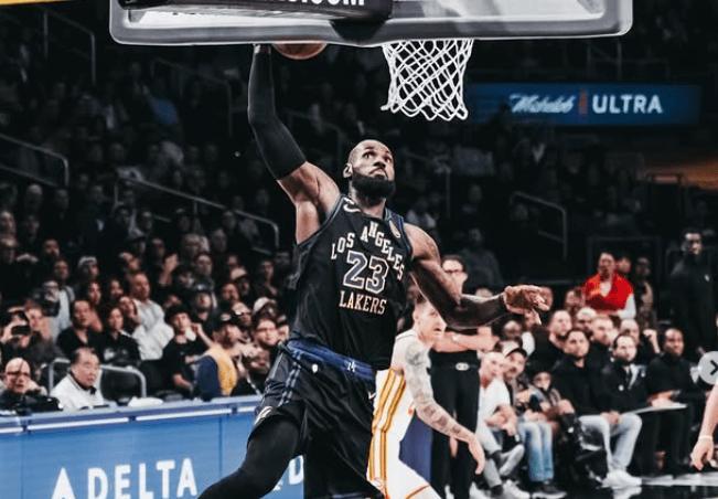 开云登录网址入口-15胜0负！联盟第一！全联盟都说要退役了，你却逆天改命要冲冠了