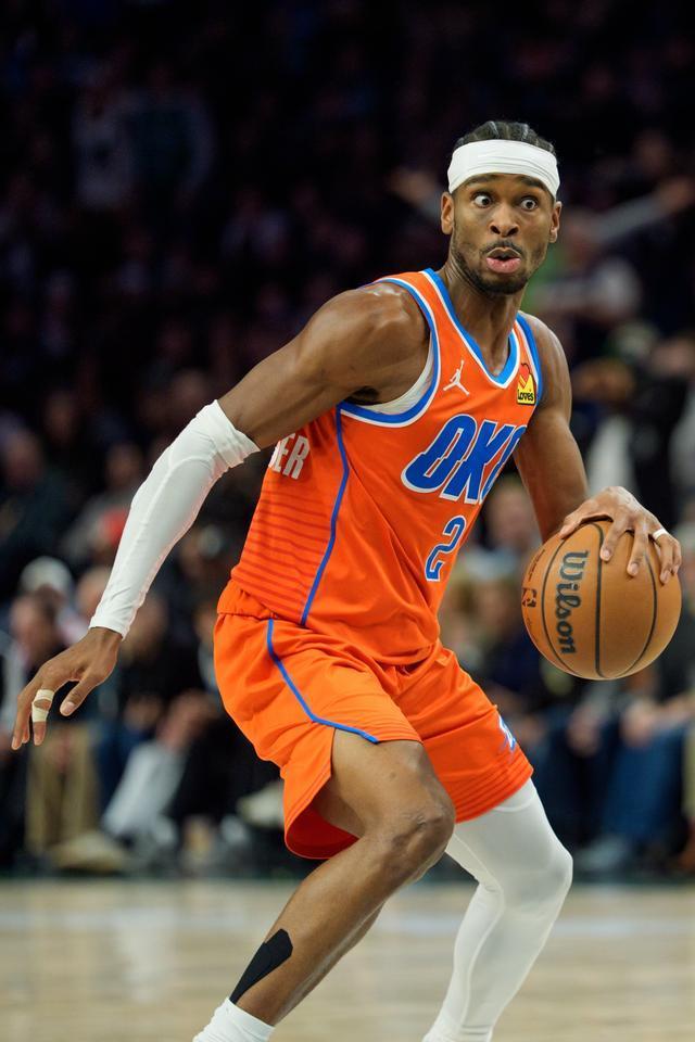 开云线上入口-霍姆格伦28分8板2助 NBA常规赛尼克斯100-103雷霆