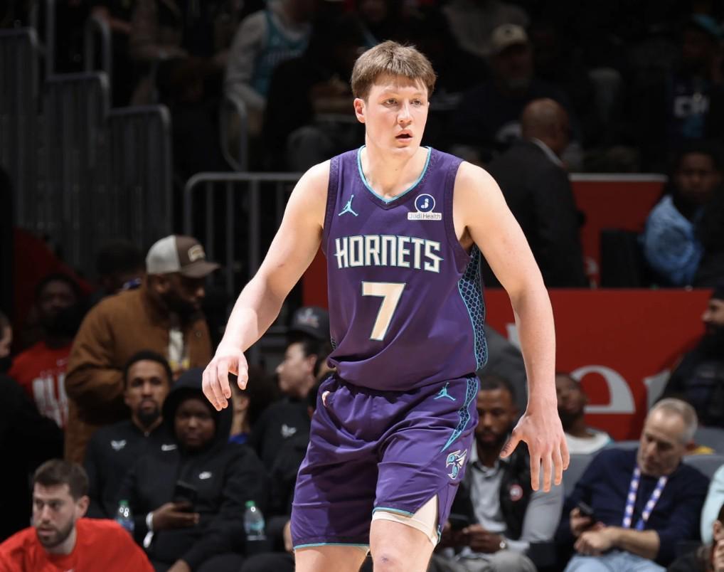 开云网站-NBA新秀榜：克努佩尔继续榜首，弗拉格第二，哈珀升至第四