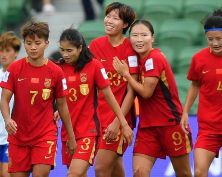 随着日本女足7-0狂胜，亚洲杯4强全出炉！中国女足夺冠迎2大利好